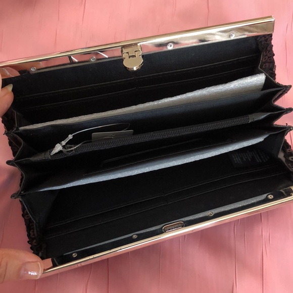 🆕Sequin clutch bag/wallet! Black/silver! 5 compartments & 1 zip coin! Dustcover - Picture 3 of 15